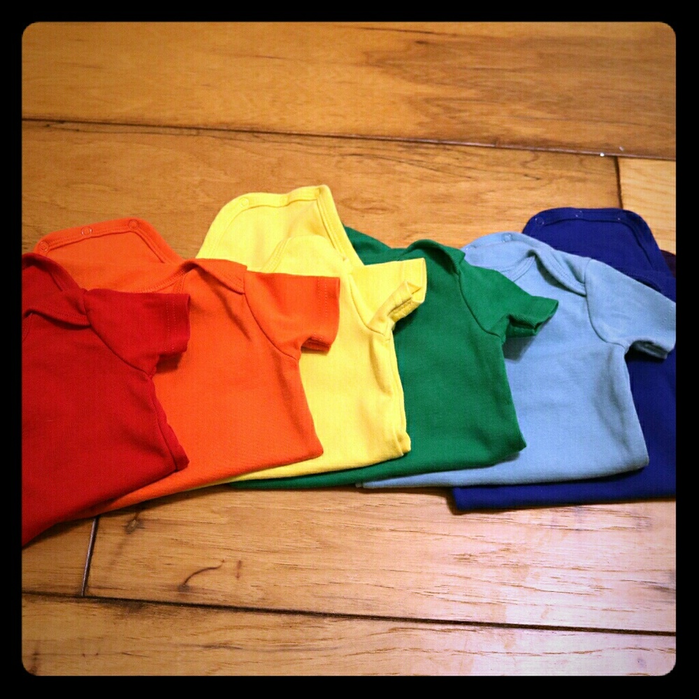 6 pack of Primary onesies!